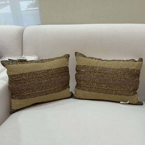 Gatsby bead decorative pillow - Picture 6 of 8